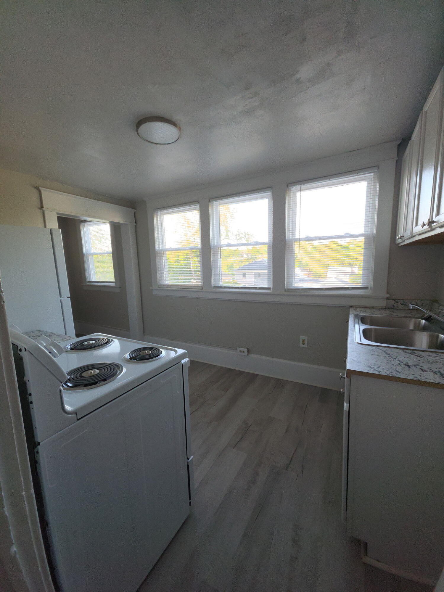 420 Riverland Road Southeast, Unit B Roanoke, VA 24014 - Photo 9 of 14 6094469356668823415