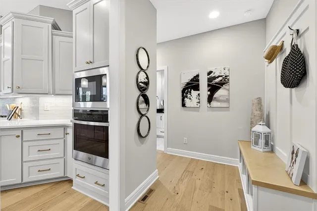 $774,900 | 7014 North Anita Avenue, Kansas City, MO 64151