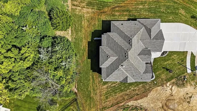 $774,900 | 7014 North Anita Avenue, Kansas City, MO 64151