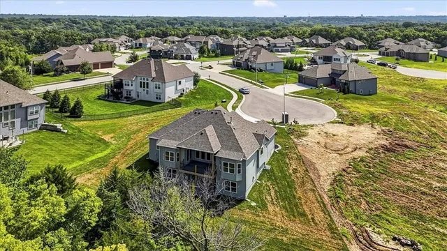 $774,900 | 7014 North Anita Avenue, Kansas City, MO 64151