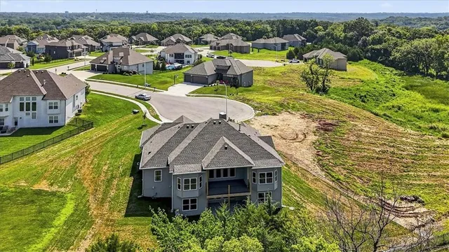 $774,900 | 7014 North Anita Avenue, Kansas City, MO 64151