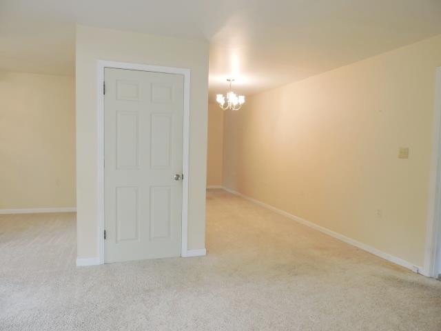 956 Gratton Road Clarksville, TN 37043 - Photo 3 of 16 Living room.