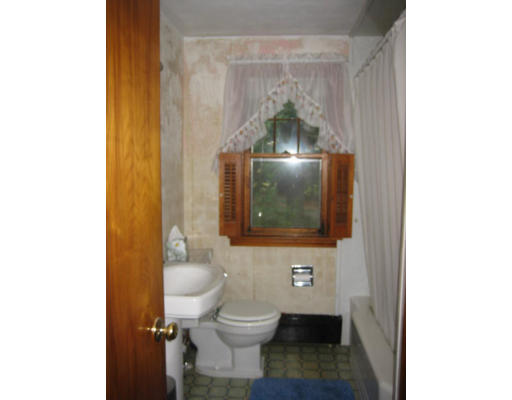 651 Holyoke Road Westfield, MA 01085 - Photo 16 of 20 Gallery Image 16