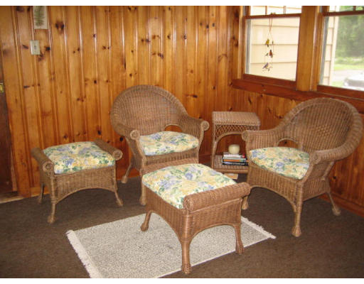 651 Holyoke Road Westfield, MA 01085 - Photo 4 of 20 Gallery Image 4