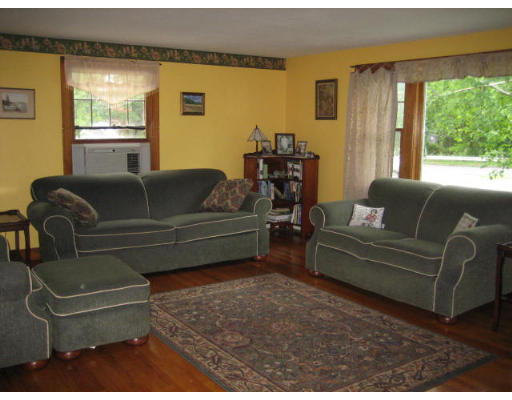 651 Holyoke Road Westfield, MA 01085 - Photo 8 of 20 Gallery Image 8