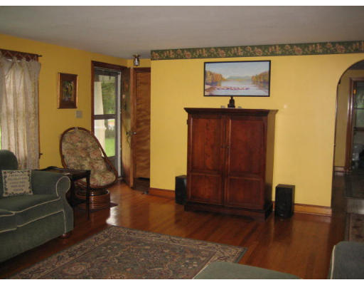 651 Holyoke Road Westfield, MA 01085 - Photo 9 of 20 Gallery Image 9