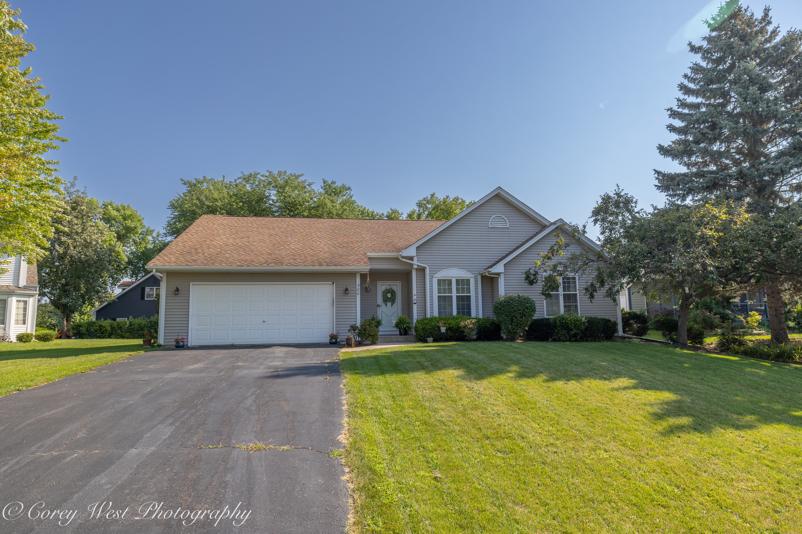 300 Hankes Road Sugar Grove, IL 60554 - Photo 1 of 42 Gallery Image 1