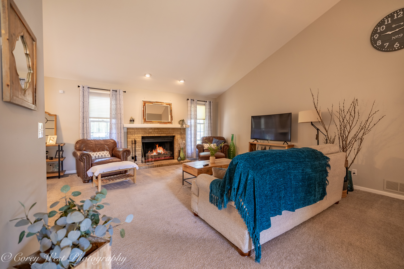 300 Hankes Road Sugar Grove, IL 60554 - Photo 7 of 42 Gallery Image 7