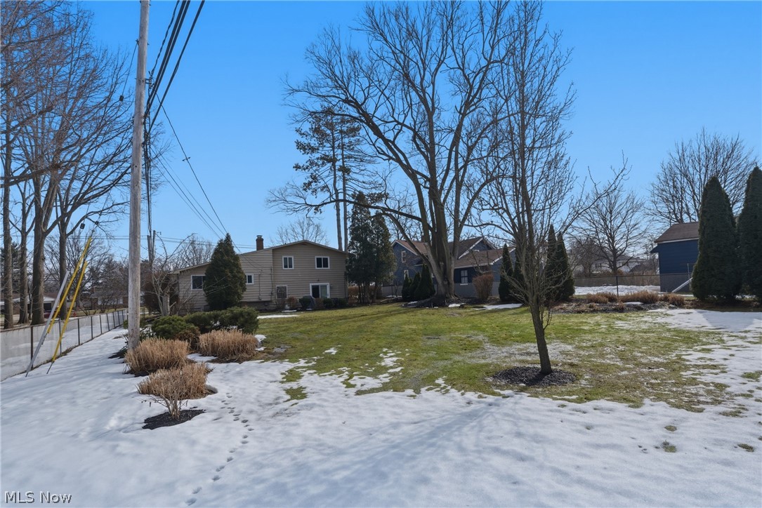 1884 Brainard Road Lyndhurst, OH 44124 - Photo 31 of 38
