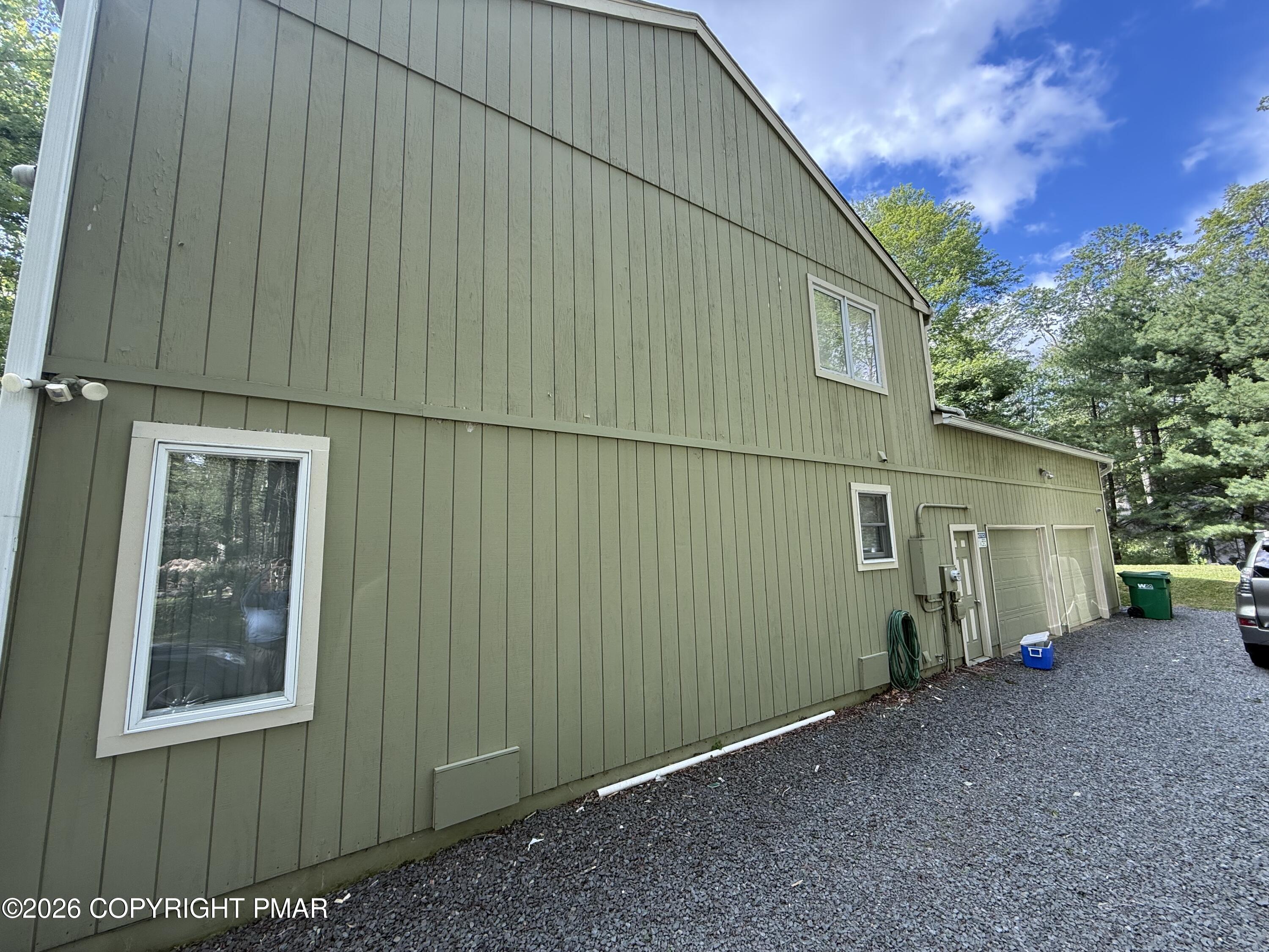 1165 Manor Hill Road Pocono Pines, PA 18350 - Photo 22 of 27 1165-Side