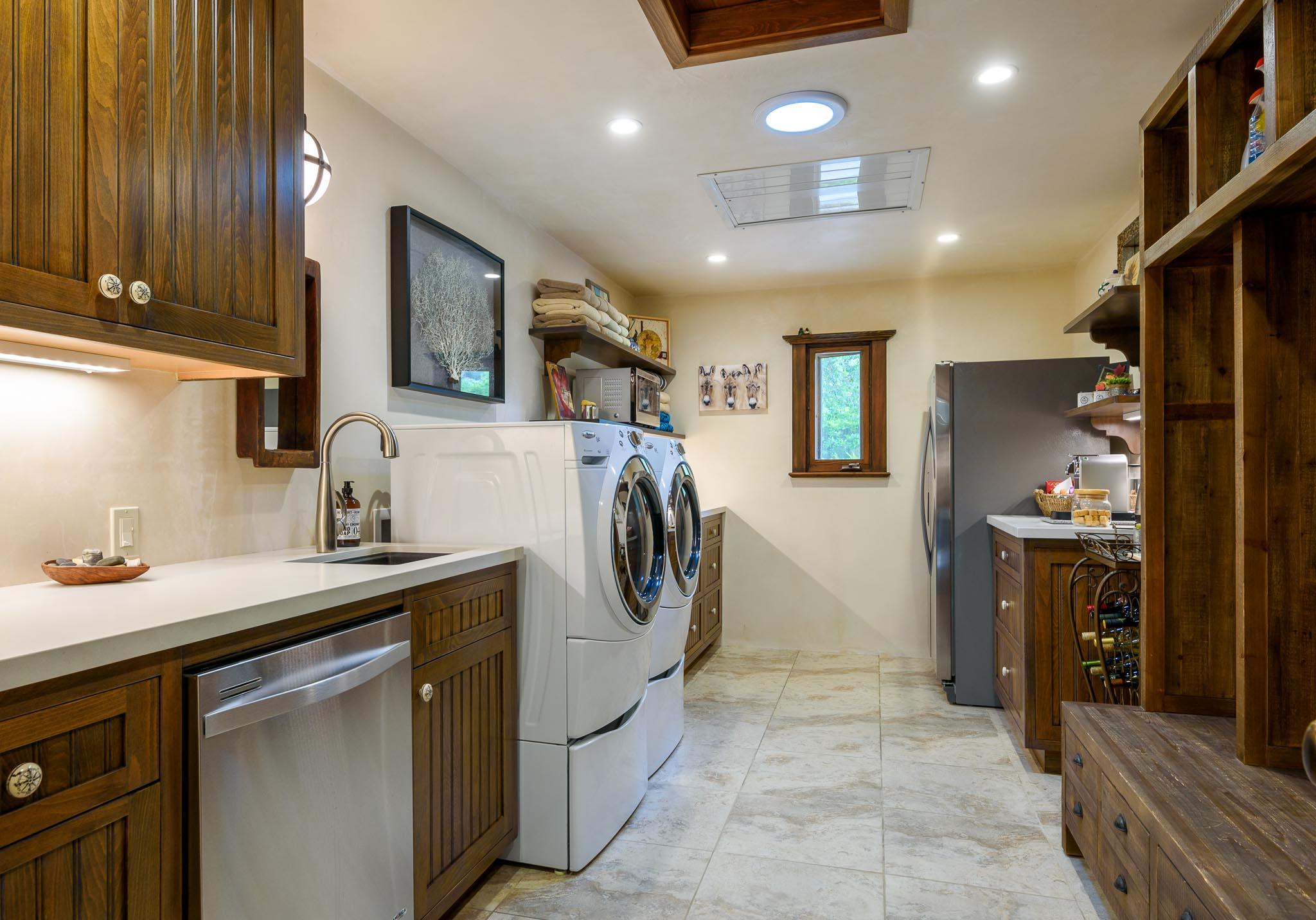 650 Stoddard Lane Montecito, CA 93108 - Photo 15 of 33 LaundryRoom