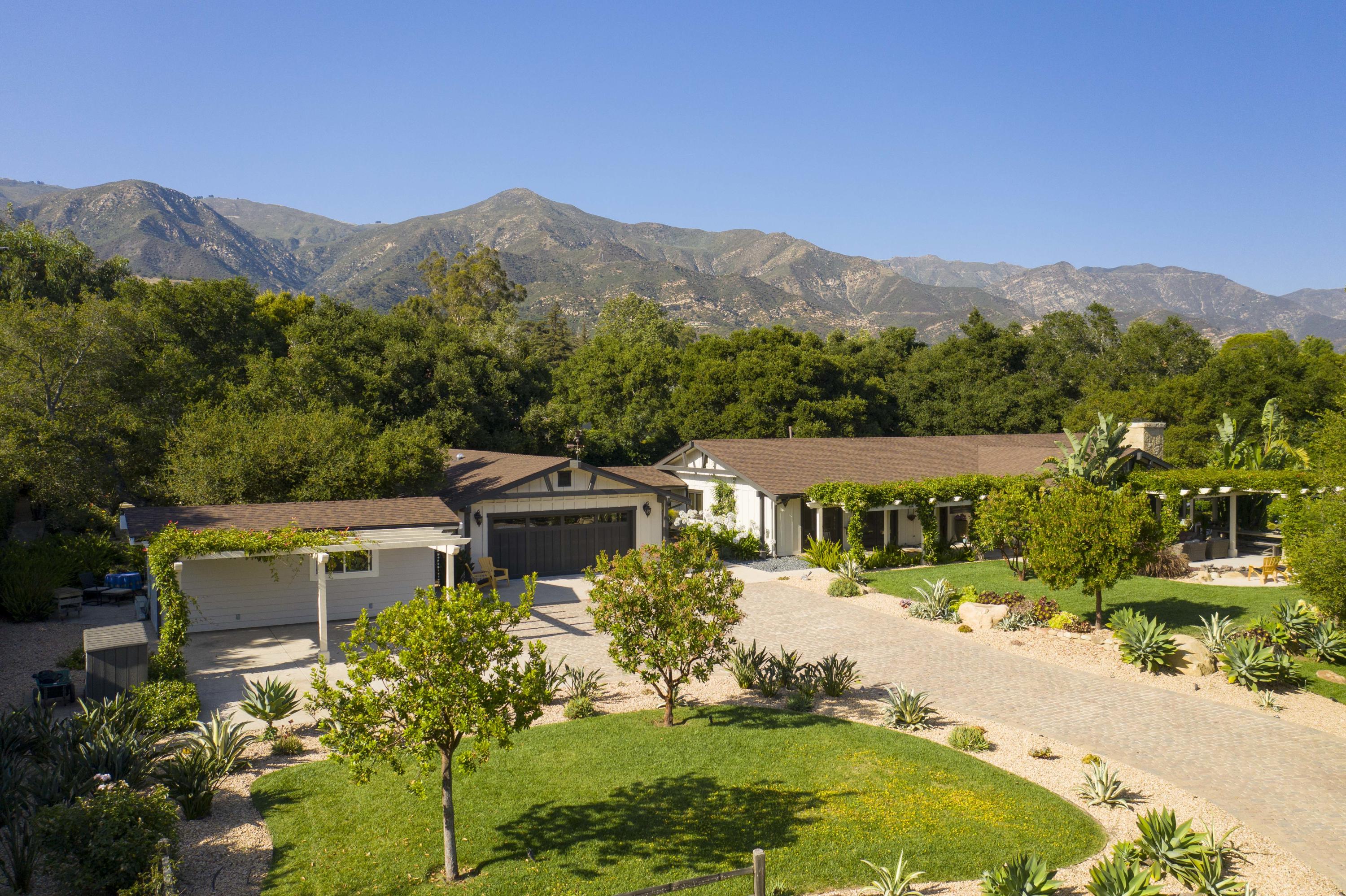 650 Stoddard Lane Montecito, CA 93108 - Photo 2 of 33 MainHouse_02