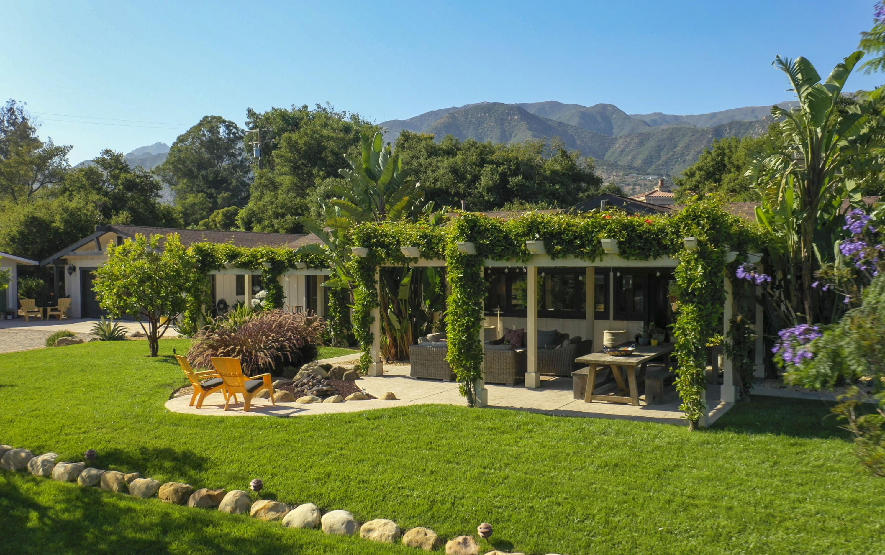 650 Stoddard Lane Montecito, CA 93108 - Photo 3 of 33 FrontPatio