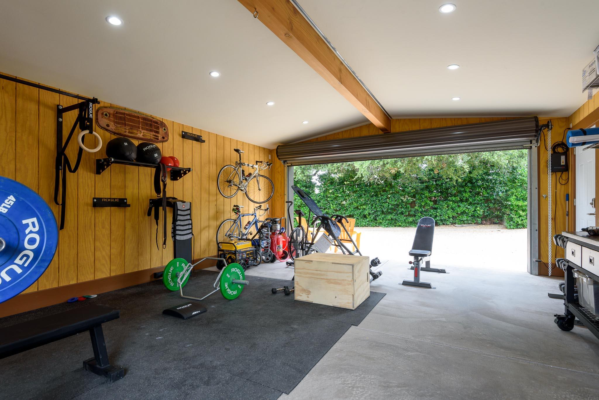 650 Stoddard Lane Montecito, CA 93108 - Photo 31 of 33 TwoCarGarage_01