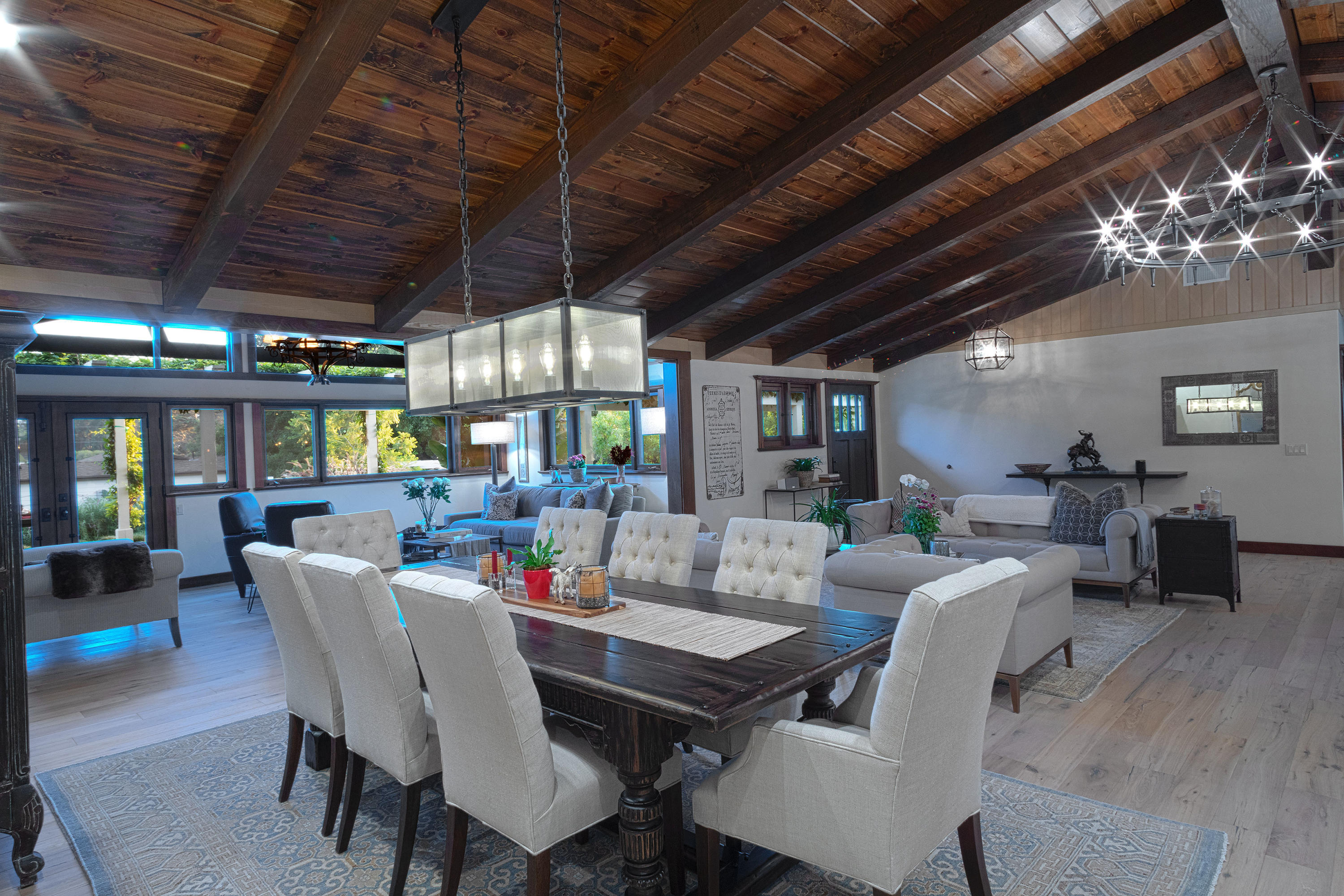 650 Stoddard Lane Montecito, CA 93108 - Photo 4 of 33 DiningRoom