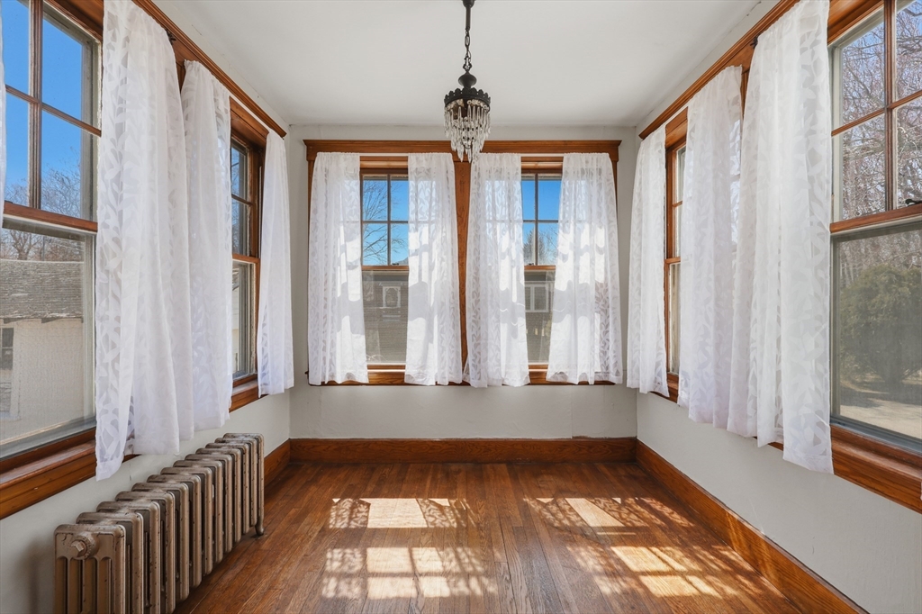 3 Ferry Road Salisbury, MA 01952 - Photo 11 of 35 a view of an entryway with a window