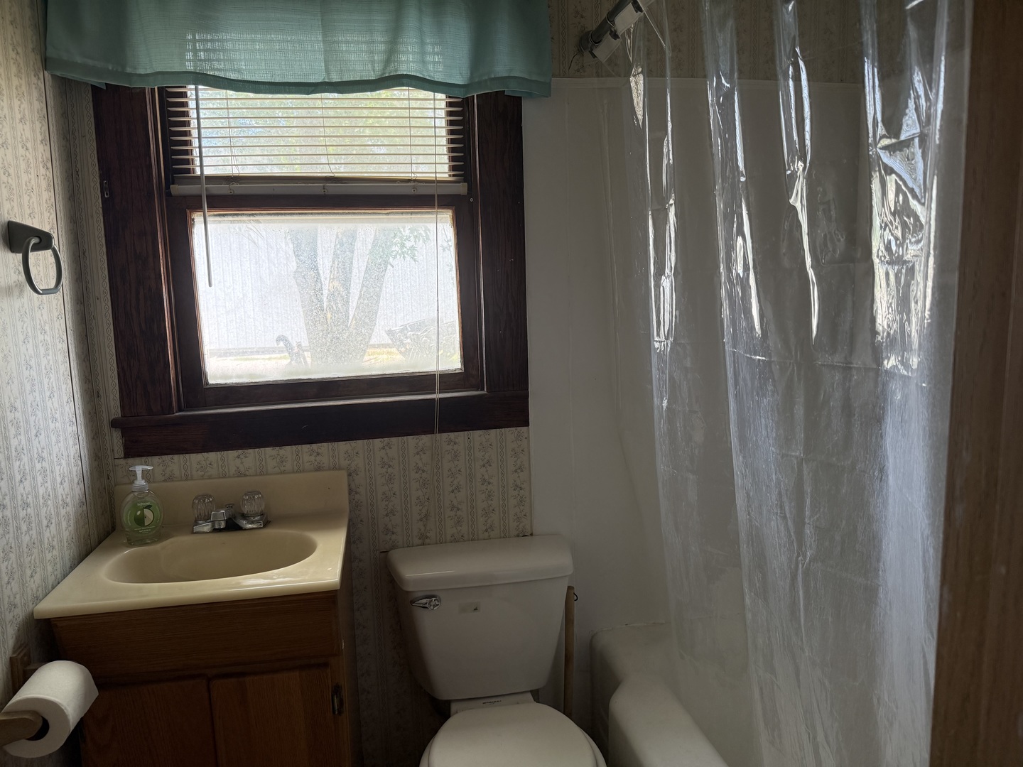 810 Longstreet Road Marion, IL 62959 - Photo 11 of 15