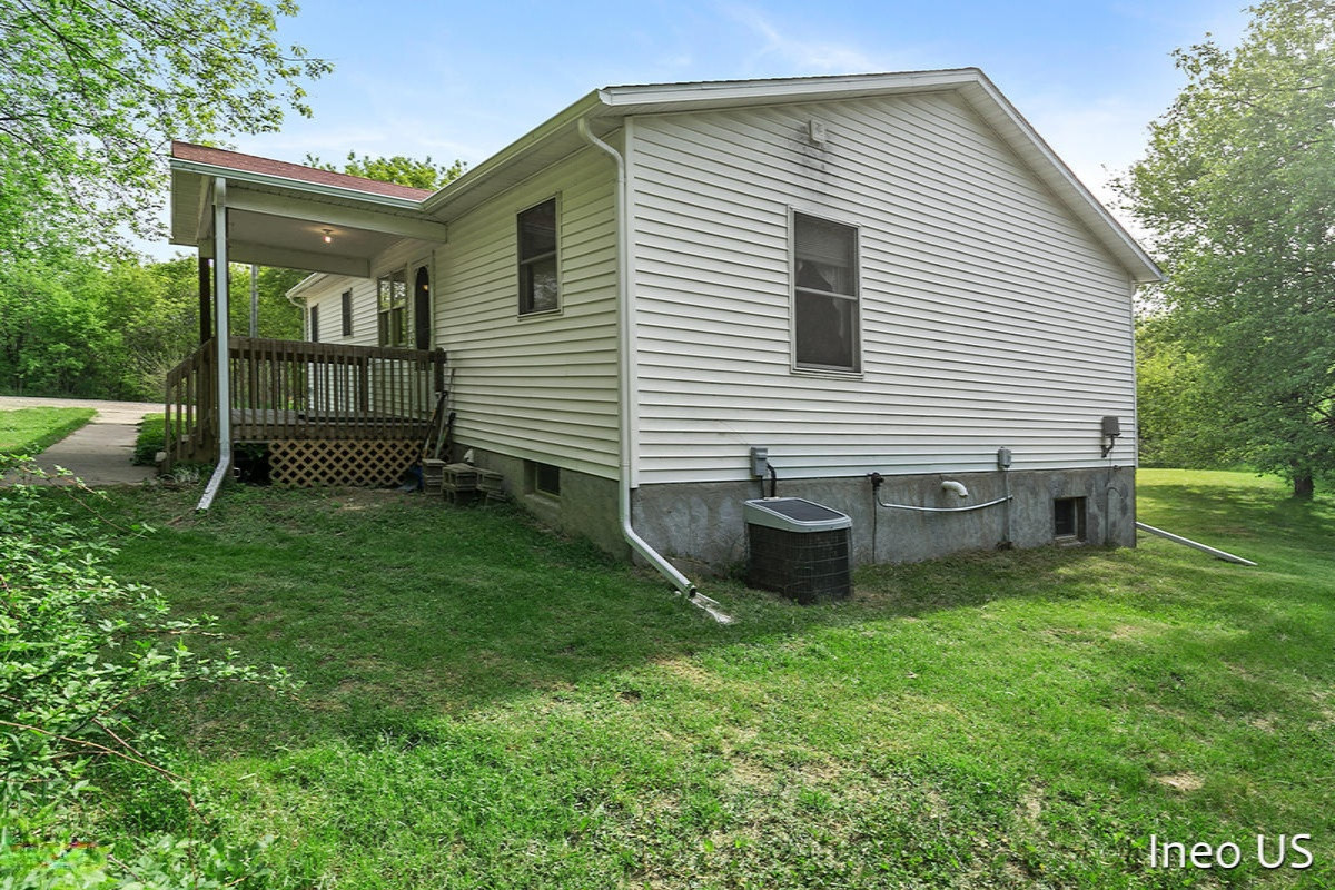 8481 South Clark Road Nashville, MI 49073 - Photo 3 of 25 IMG_8483