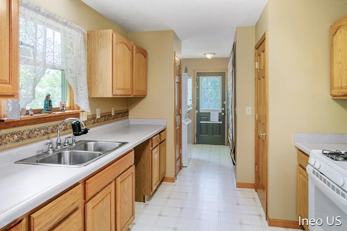 8481 South Clark Road Nashville, MI 49073 - Photo 8 of 25 IMG_8488