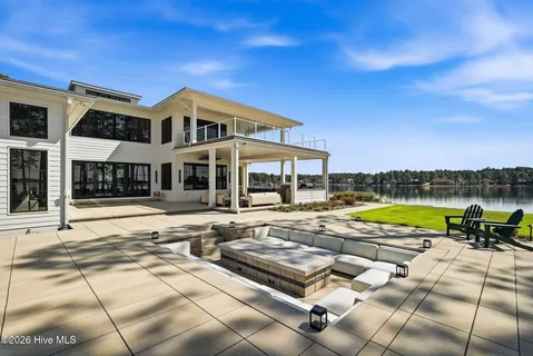 $6,985,000 | 113 Josephs Point, West End, NC 27376