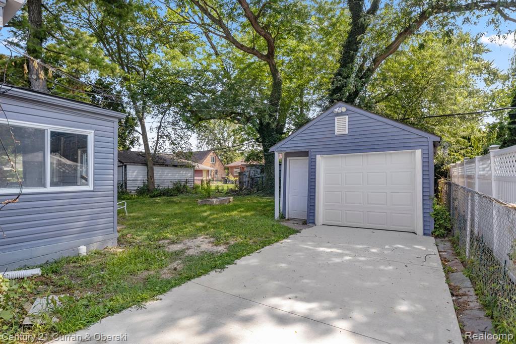 17668 Annchester Road Detroit, MI 48219 - Photo 34 of 39