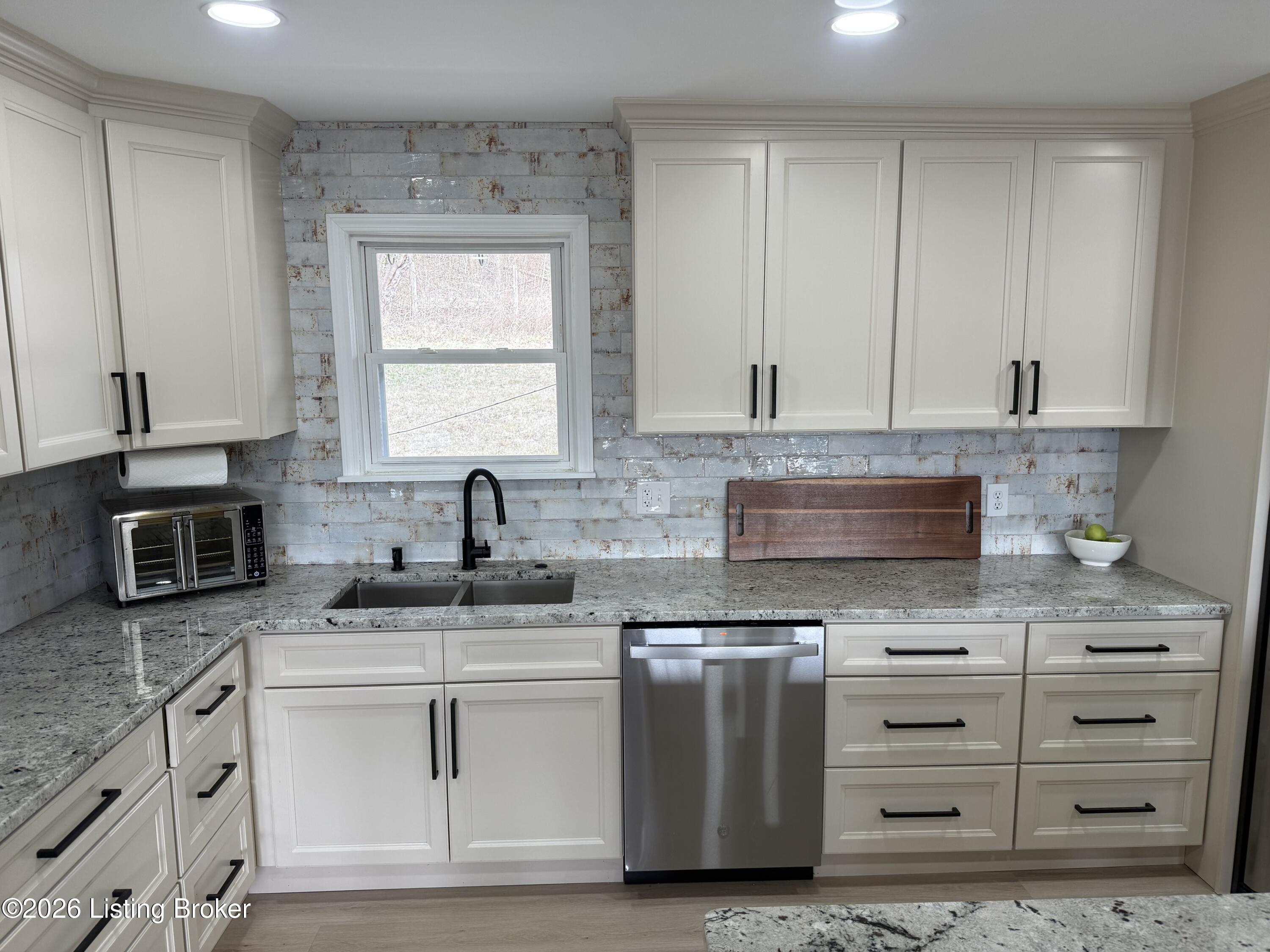 3964 Springfield Road Bardstown, KY 40004 - Photo 29 of 33 IMG_7940