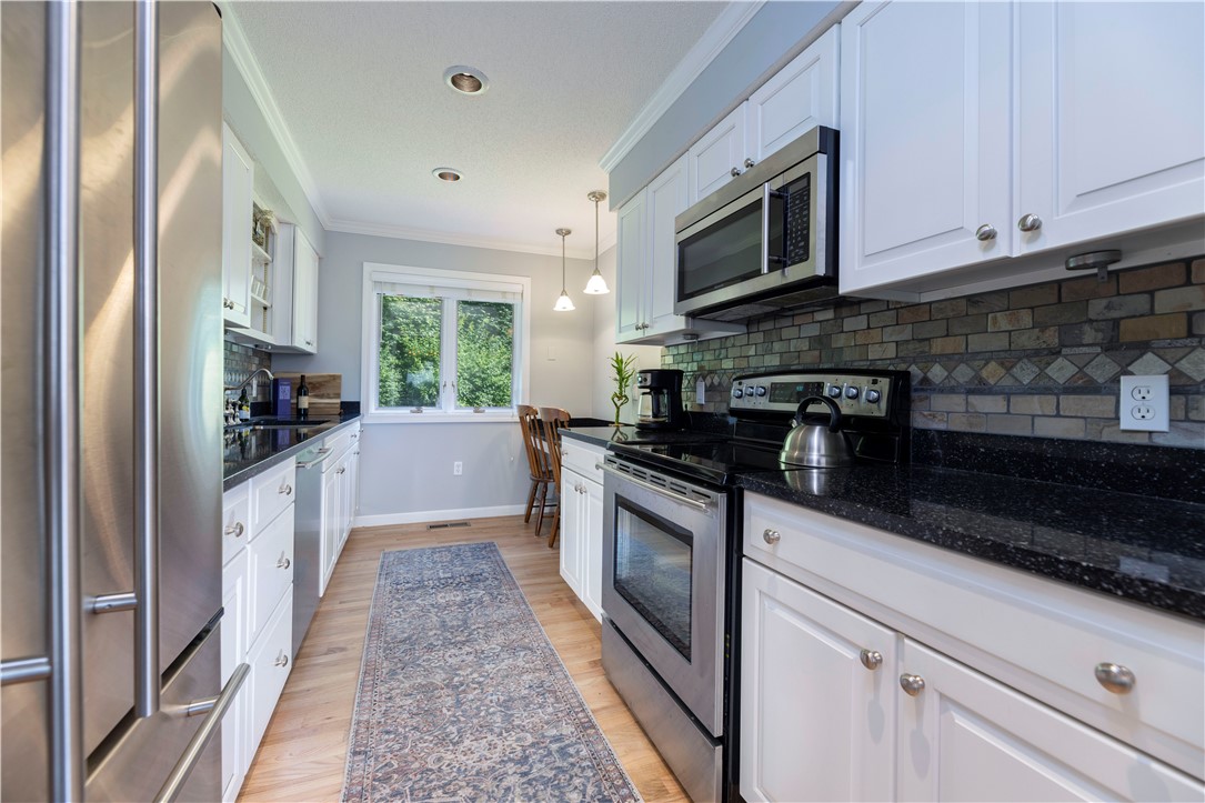 272 Shore Road, Unit B Westerly, RI 02891 - Photo 14 of 45