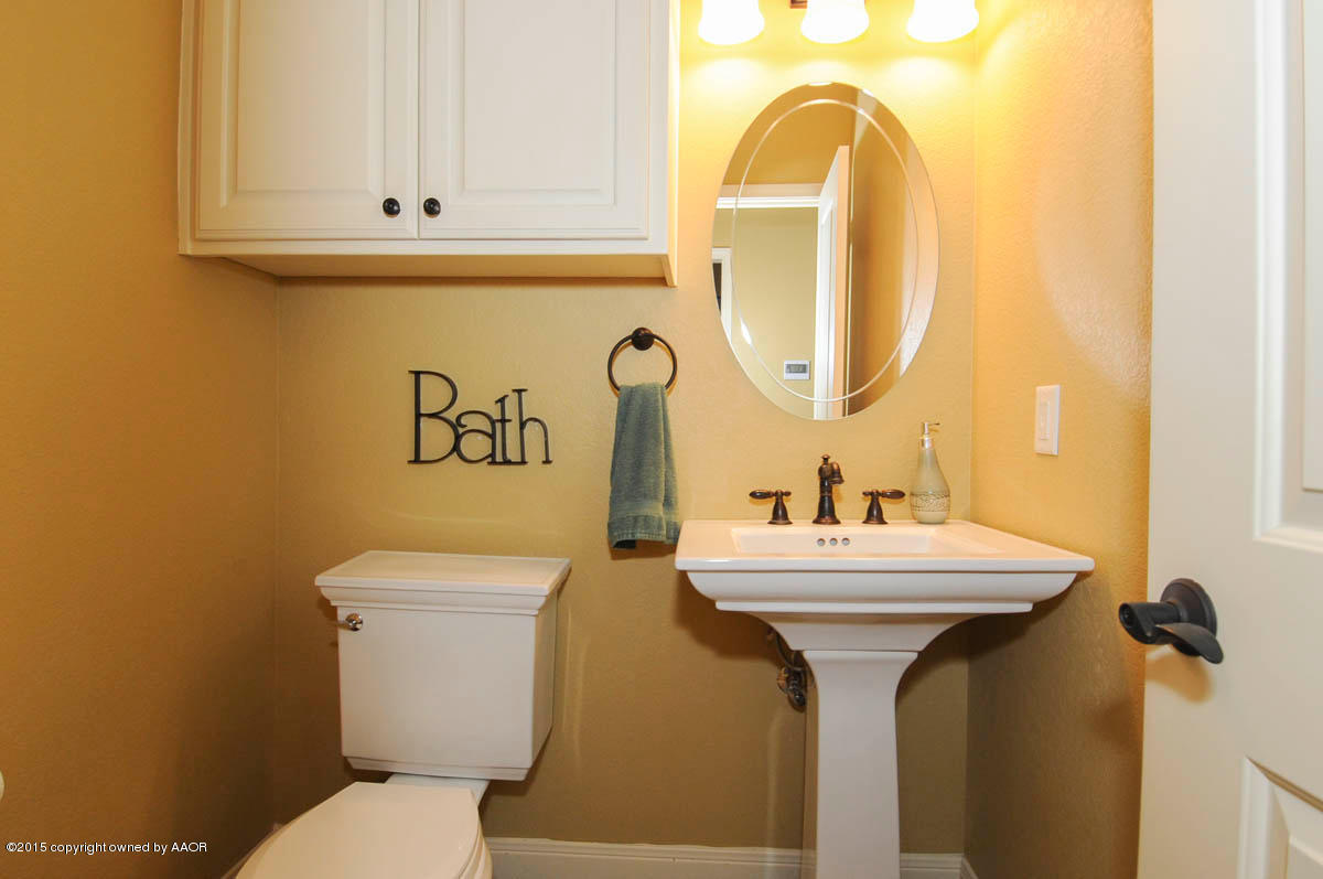 9310 Rj Drive Amarillo, TX 79119 - Photo 31 of 70 BATHROOM 2