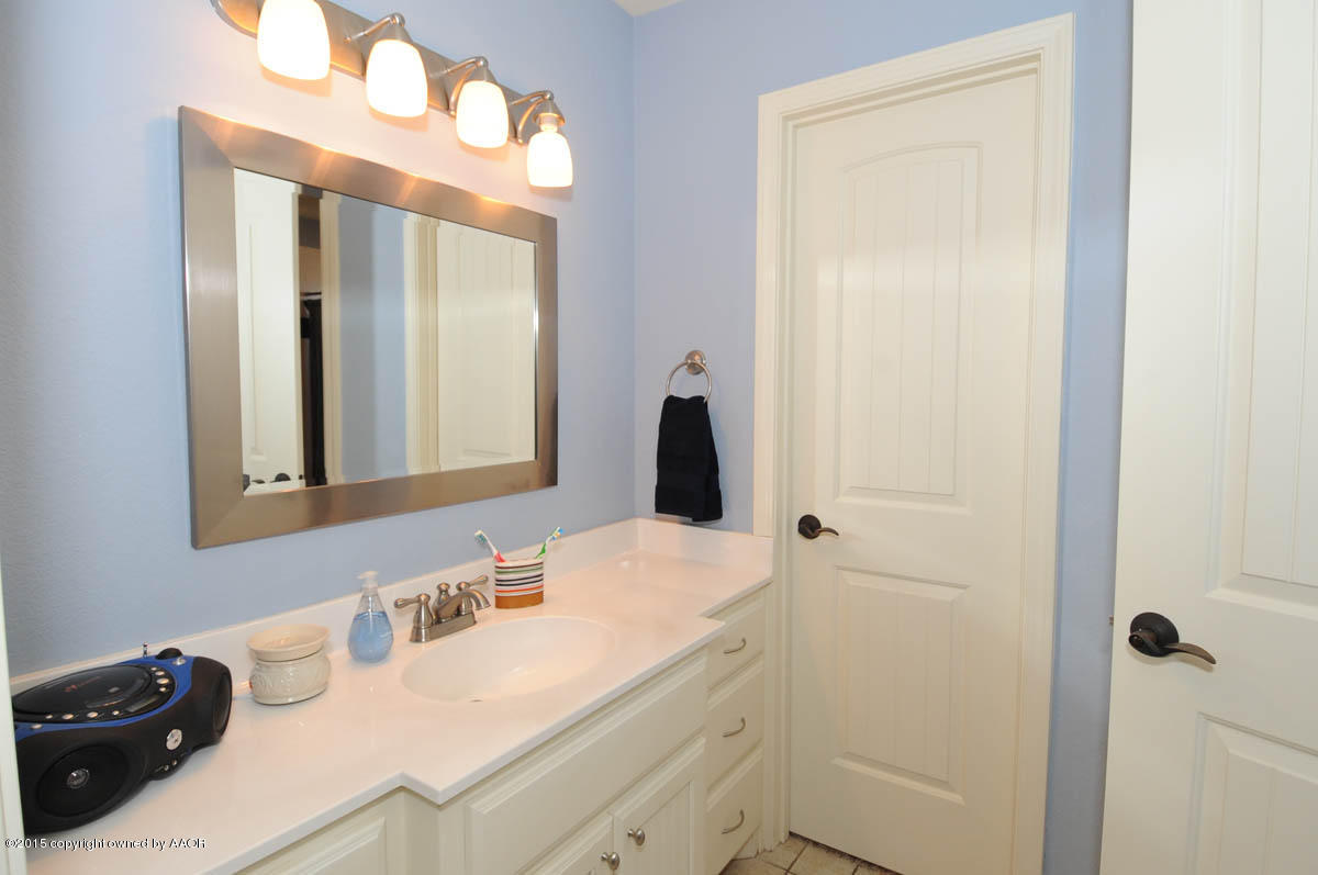 9310 Rj Drive Amarillo, TX 79119 - Photo 38 of 70 BATHROOM 4 VIEW 1