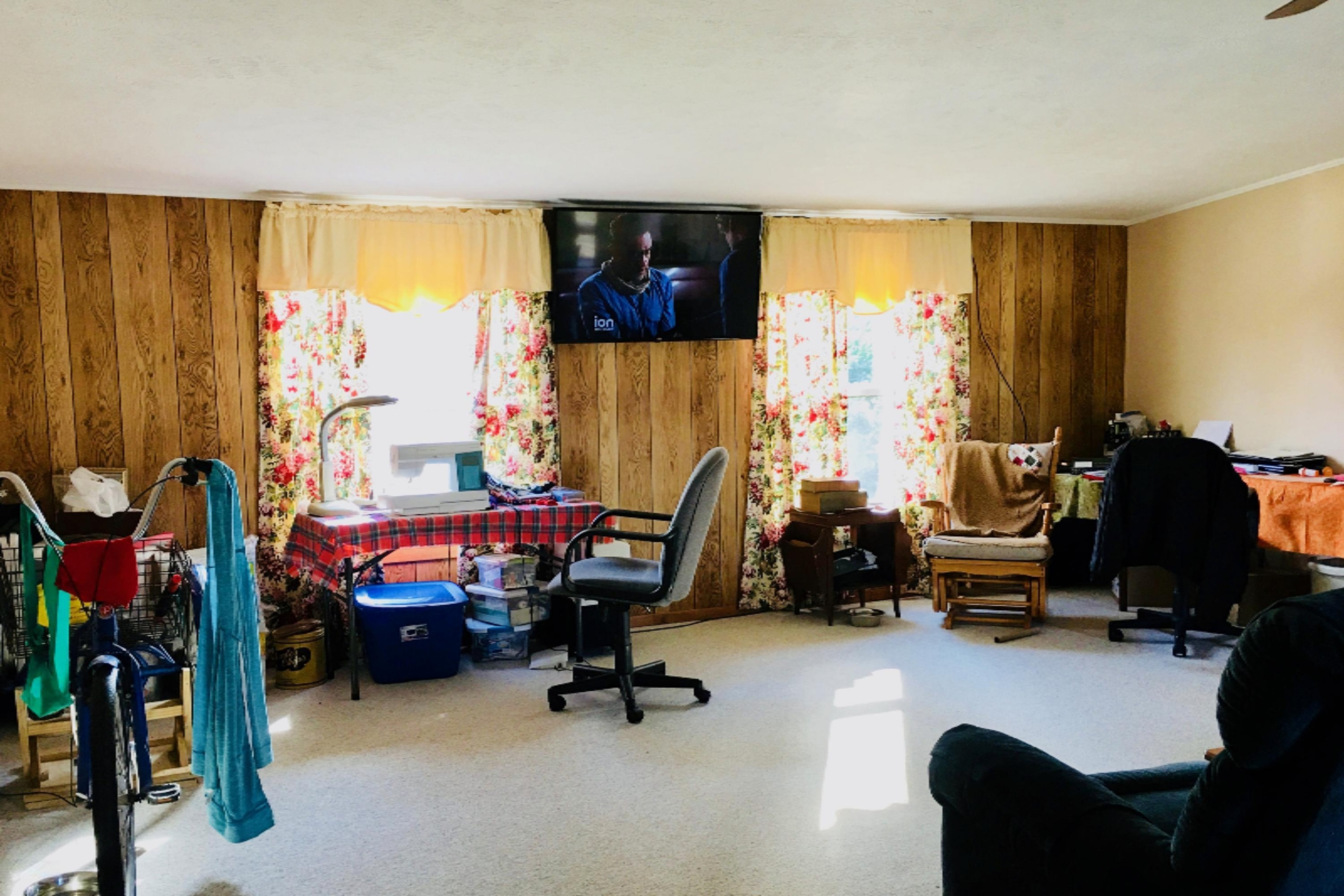7032 Pike Road Delton, MI 49046 - Photo 10 of 24 Family Room