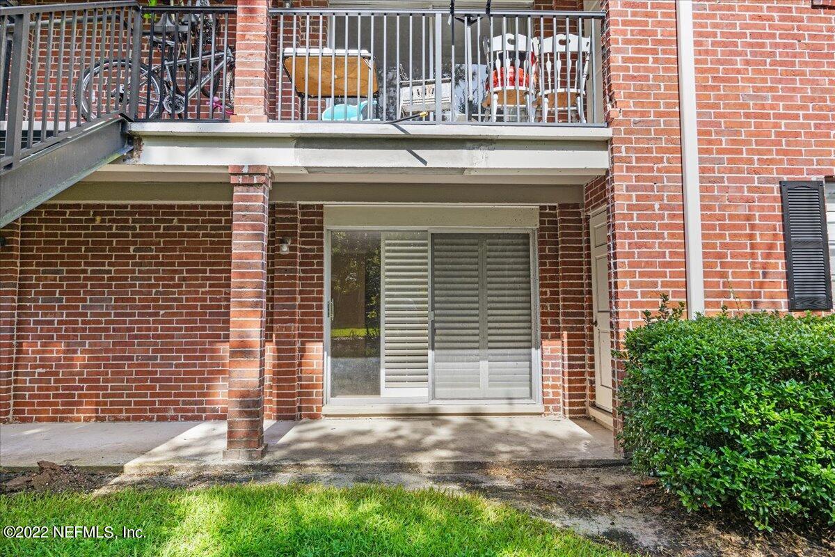 4915 Baymeadows Road, Unit 2B Jacksonville, FL 32217 - Photo 16 of 17 15-Exterior Back