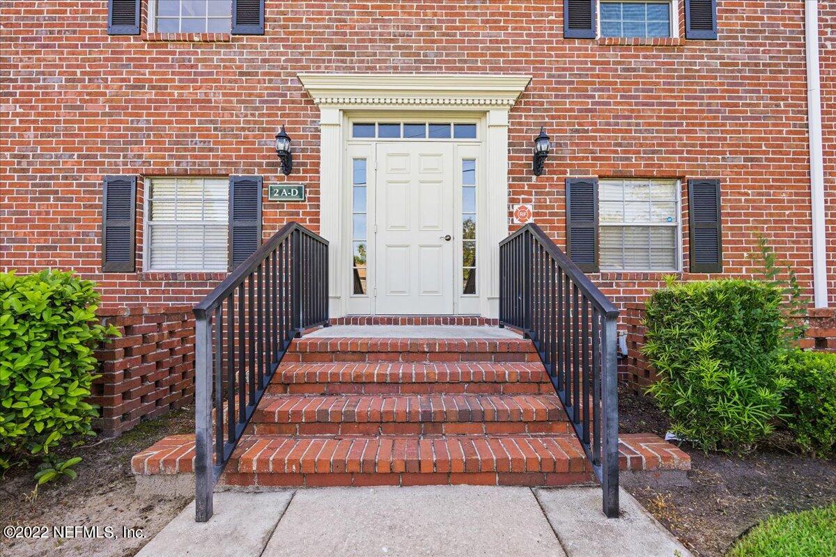 4915 Baymeadows Road, Unit 2B Jacksonville, FL 32217 - Photo 3 of 17 02-Entryway