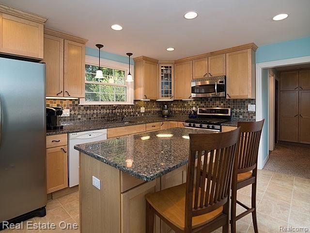 3565 Moberly Road Commerce Township, MI 48382 - Photo 20 of 31 aug_4097.jpg