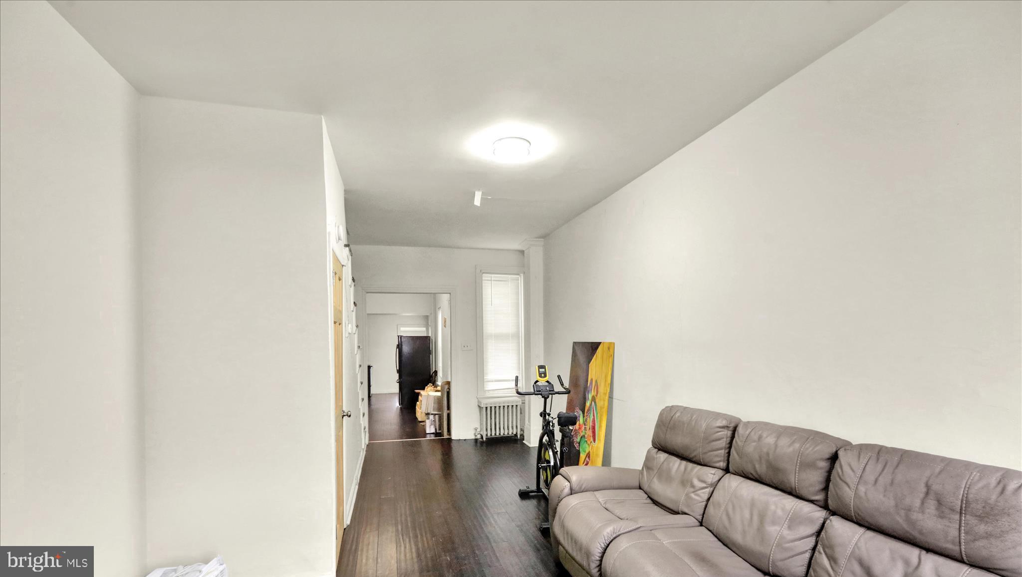 726 Locust Street Reading, PA 19604 - Photo 5 of 23 360_9265