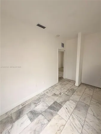 $3,150 | 922 Jefferson Avenue, Unit 6, Miami Beach, FL 33139