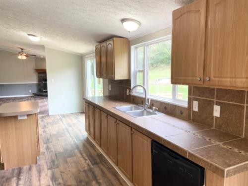 1845 Back Valley Road La Follette, TN 37766 - Photo 11 of 19 Gallery Image 11