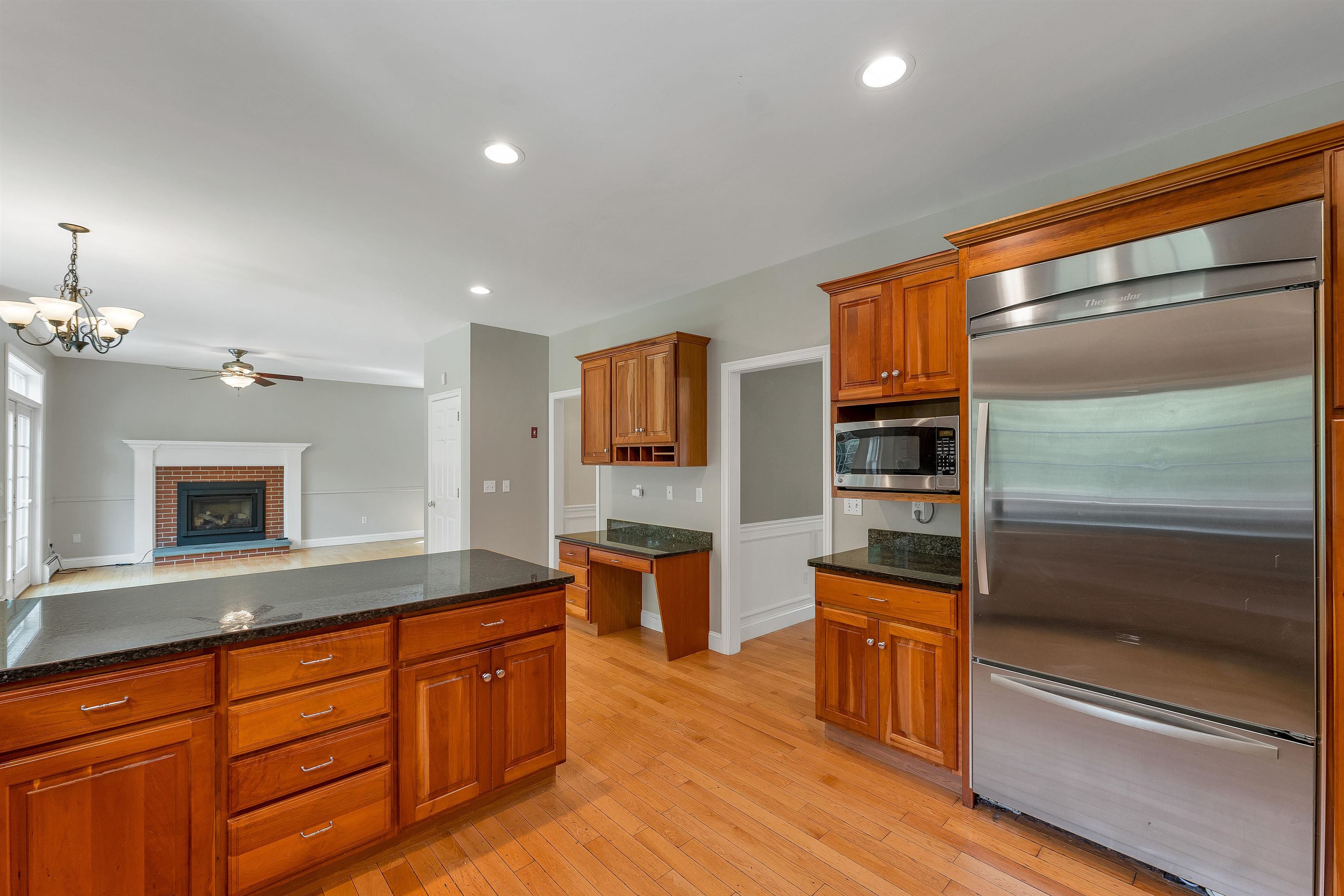 2 Sinclair Drive Exeter, NH 03833 - Photo 6 of 59 Gallery Image 6