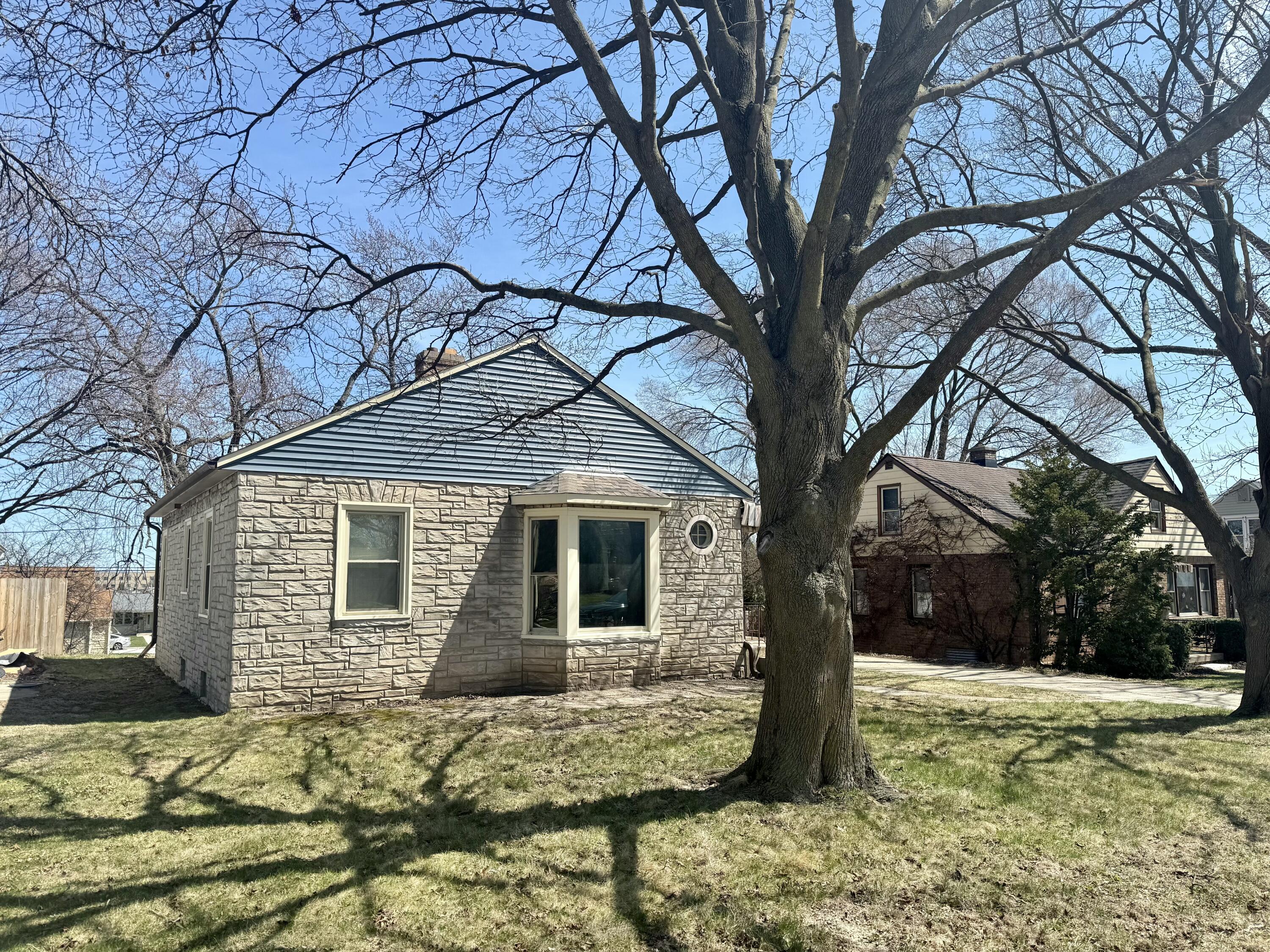 3540 South 46th Street Greenfield, WI 53220 - Photo 1 of 1 tempImagehKK3MX