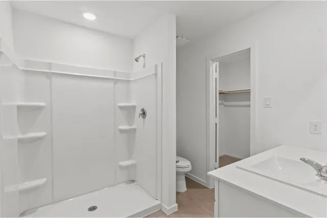 a view of walk in closet