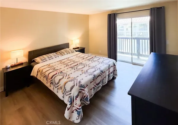$698,000 | 230 South Grisly Canyon Drive, Unit B, Orange, CA 92869