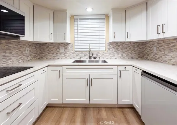 $698,000 | 230 South Grisly Canyon Drive, Unit B, Orange, CA 92869