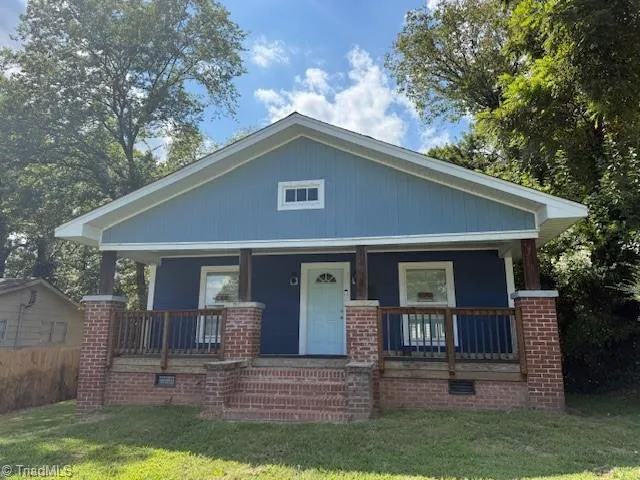 $1,400 | 1308 South Pearson Street, Greensboro, NC 27406