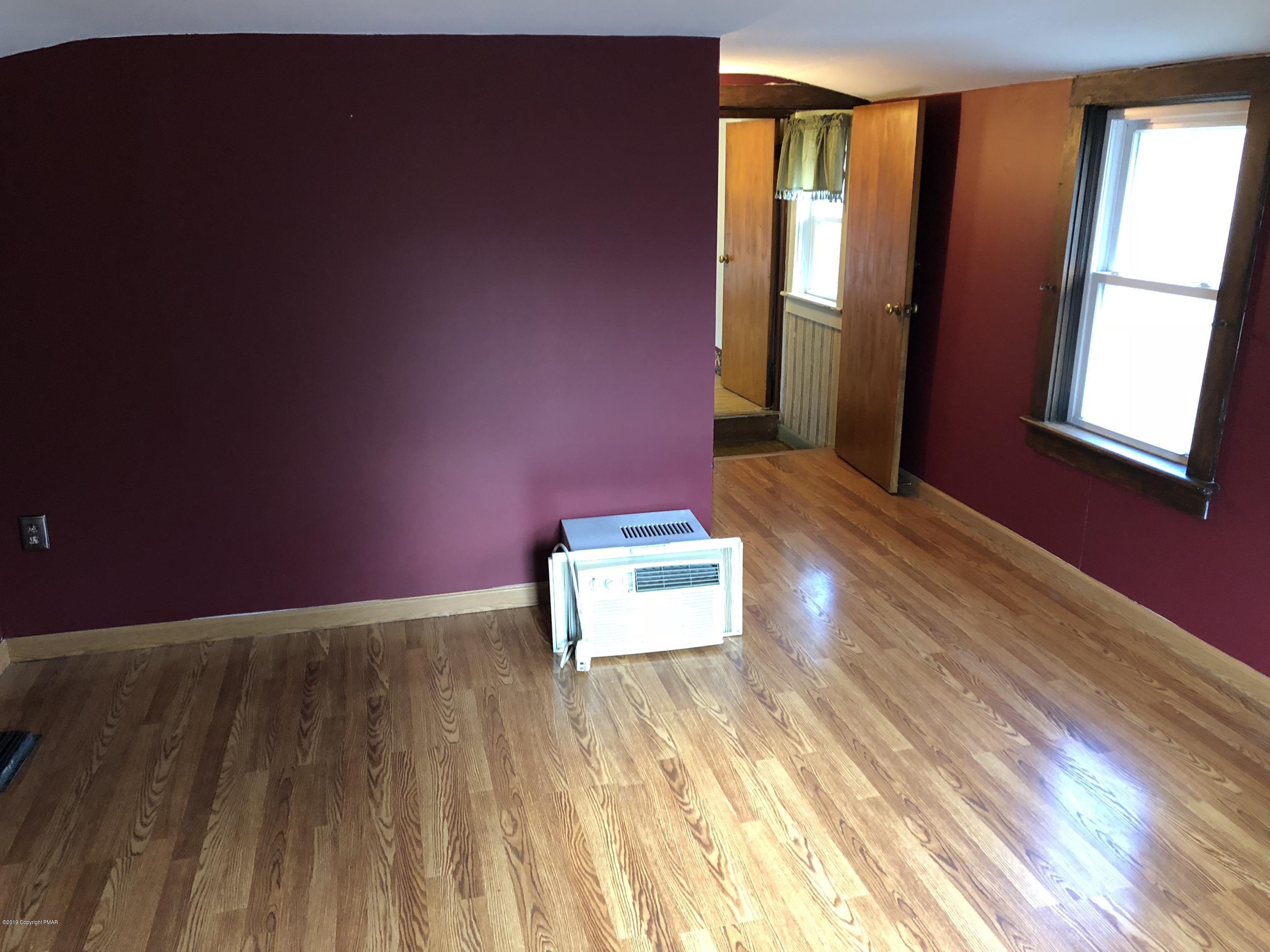 129 Pelak Road Stroudsburg, PA 18360 - Photo 20 of 41 IMG_4111