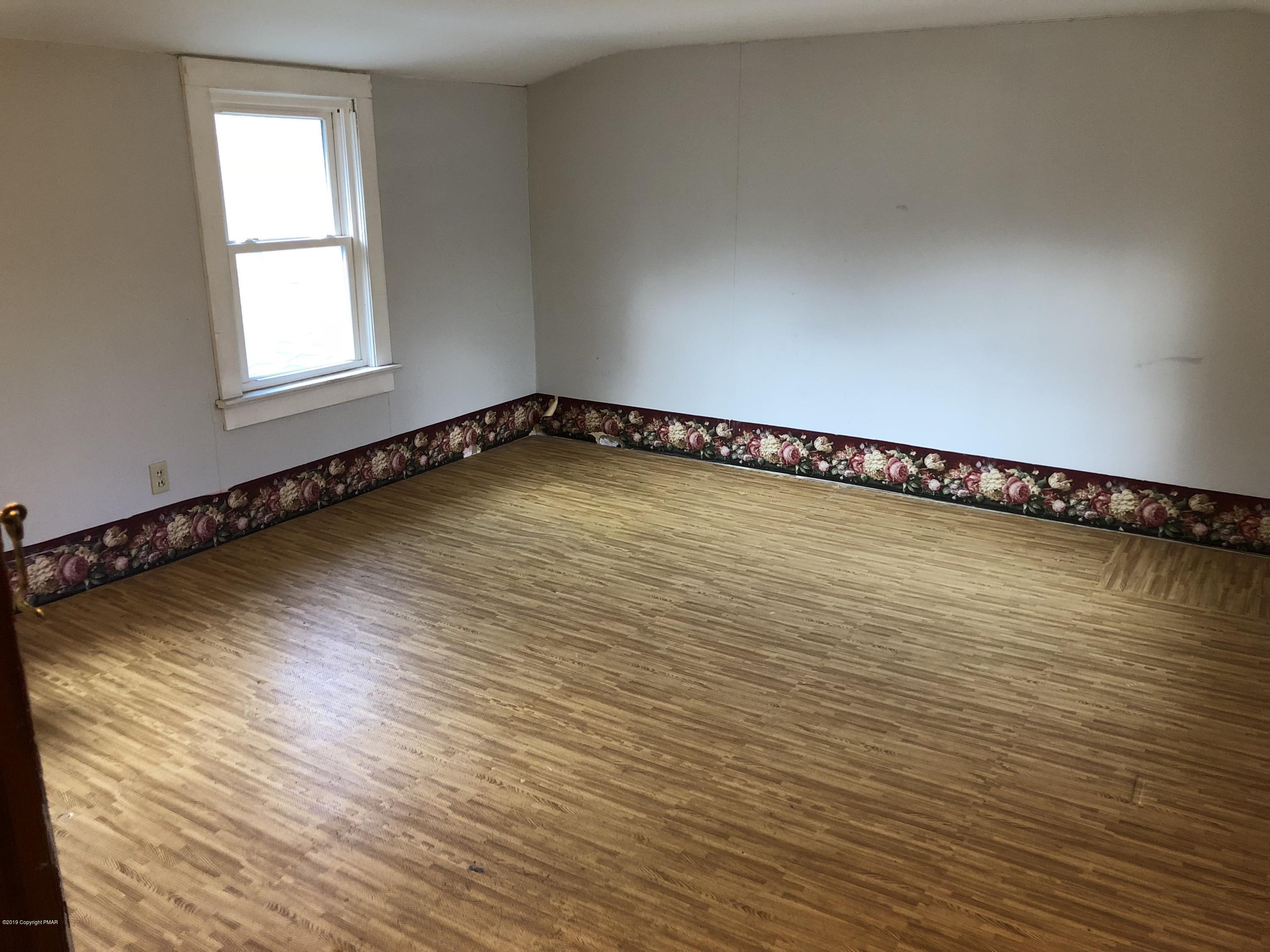 129 Pelak Road Stroudsburg, PA 18360 - Photo 22 of 41 IMG_4113