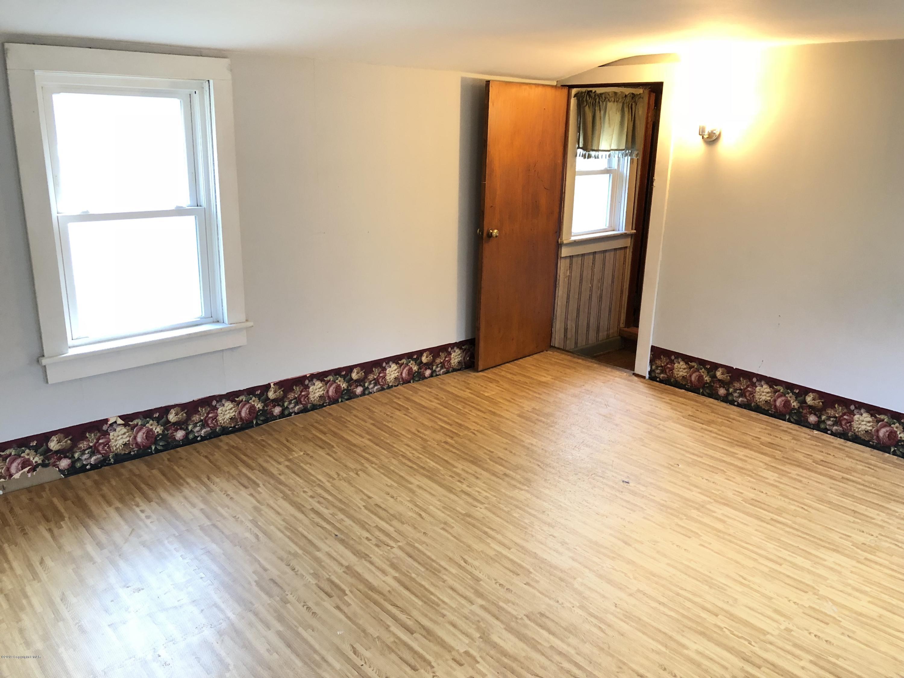 129 Pelak Road Stroudsburg, PA 18360 - Photo 23 of 41 IMG_4115
