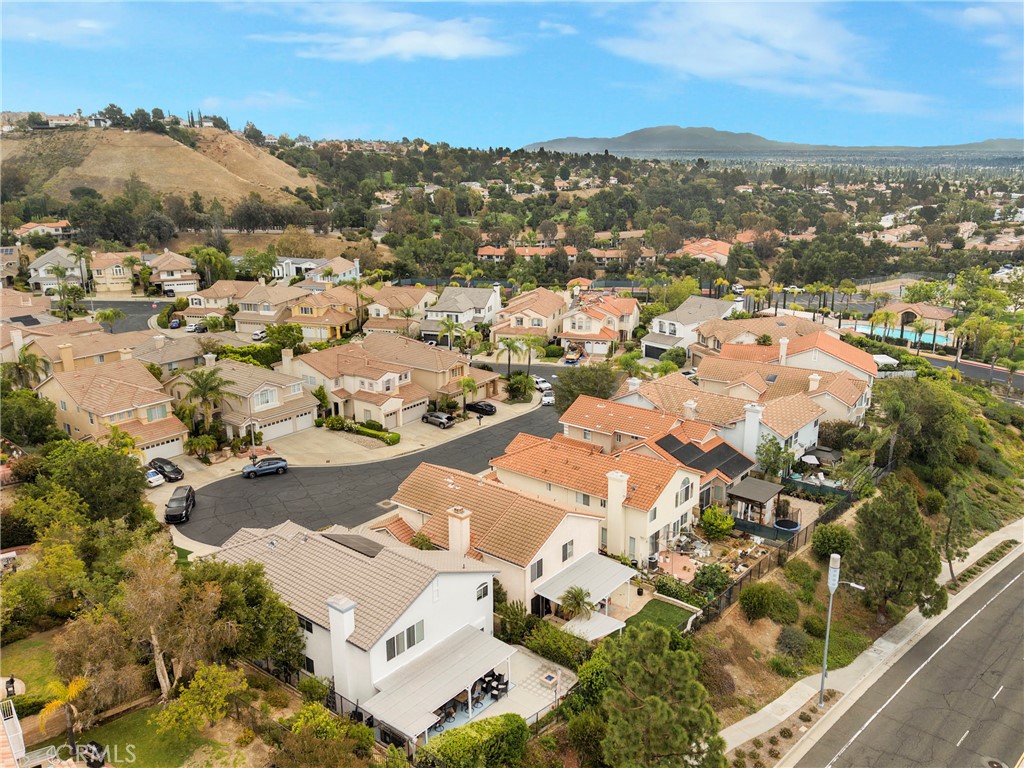 19784 Yosemite Circle Porter Ranch, CA 91326 - Photo 33 of 40