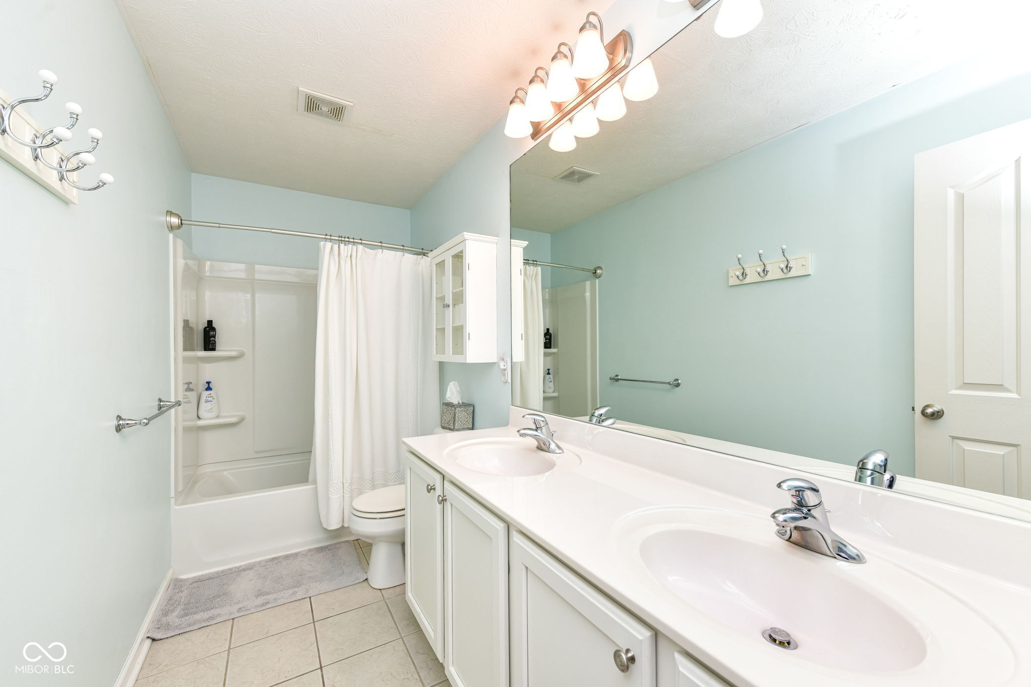 11904 Suncatcher Drive Fishers, IN 46037 - Photo 28 of 39