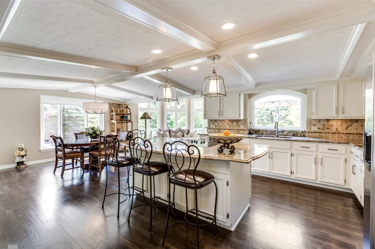 2994 Pheasant Ring Court Rochester, MI 48309 - Photo 10 of 40 31348105-9.JPG