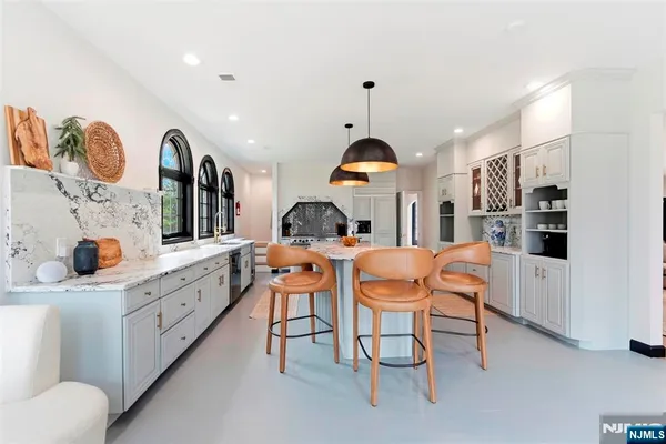 $2,200,000 | 9 Condit Road, Mountain Lakes, NJ 07046