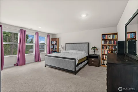 $765,000 | 17512 Crossing Drive East, Puyallup, WA 98374
